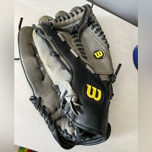 Wilson left-handed softball glove 13 inch